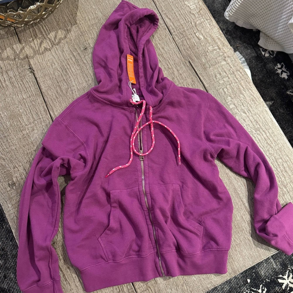 Sundry Zip Hooded Sweatshirt.